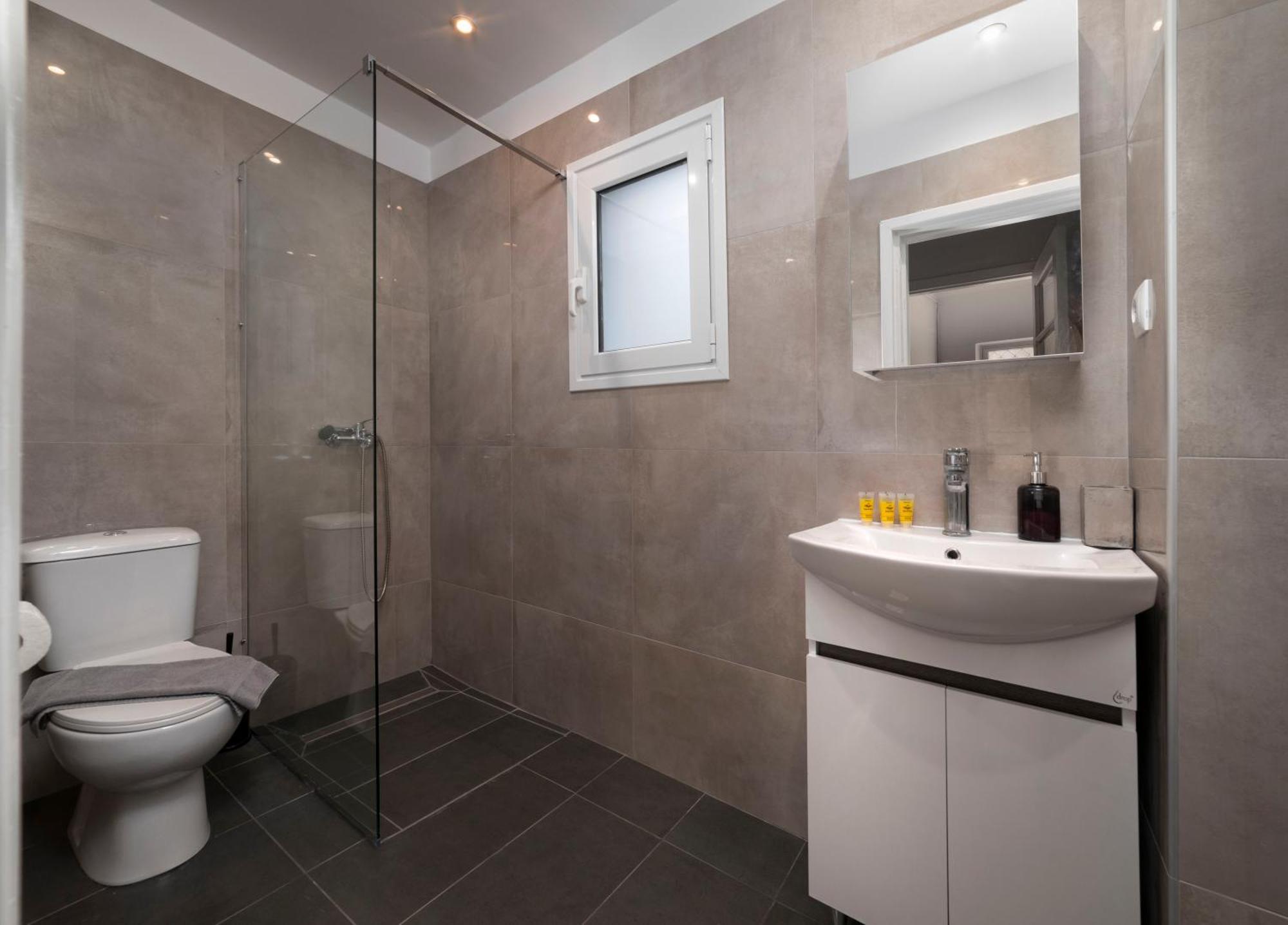 Thissio Getaway 2Ba Next To Athens Ancient Market Экстерьер фото