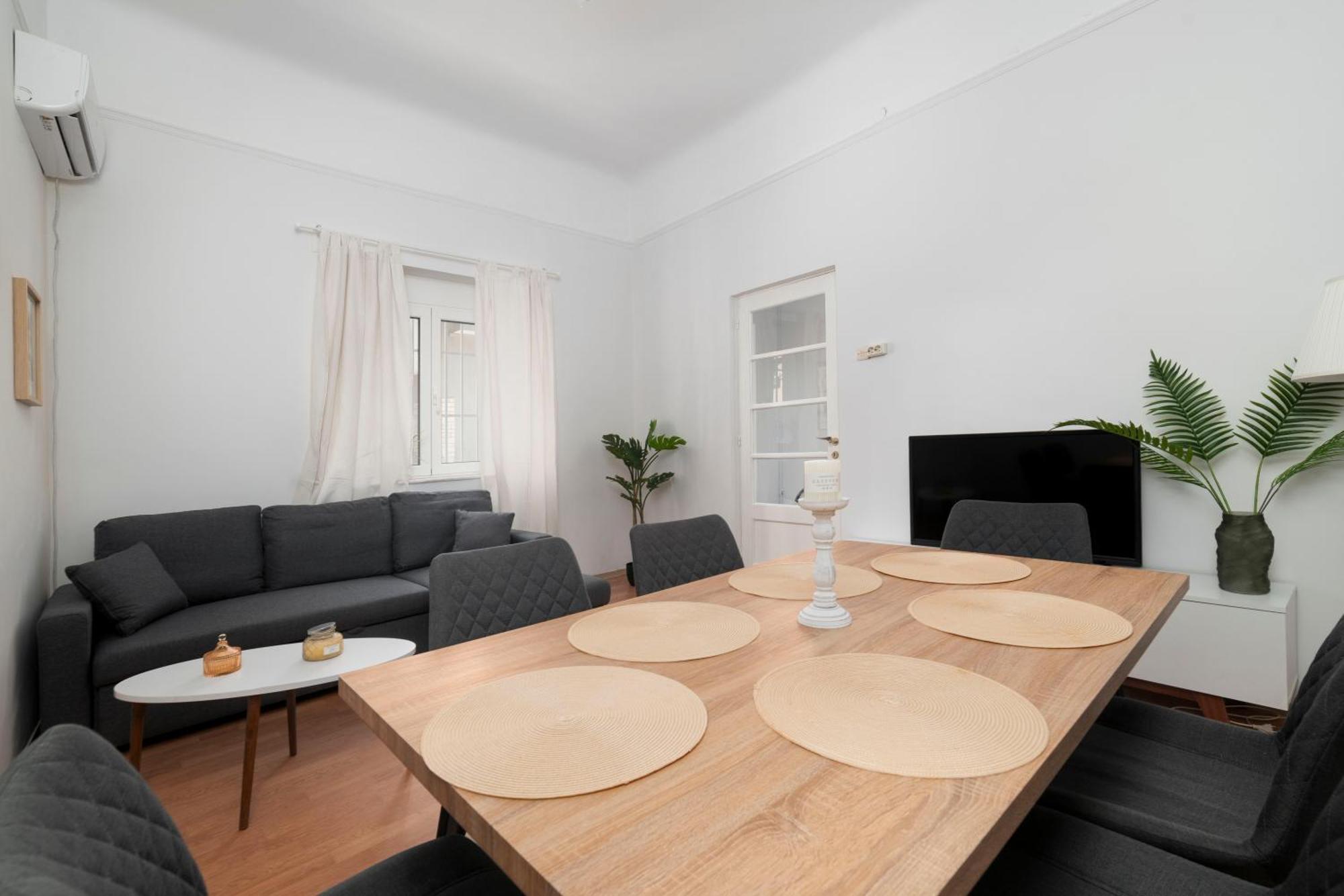 Thissio Getaway 2Ba Next To Athens Ancient Market Экстерьер фото