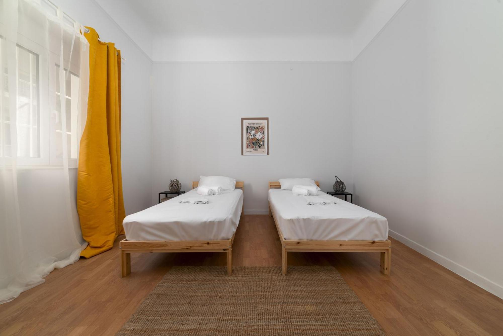 Thissio Getaway 2Ba Next To Athens Ancient Market Экстерьер фото