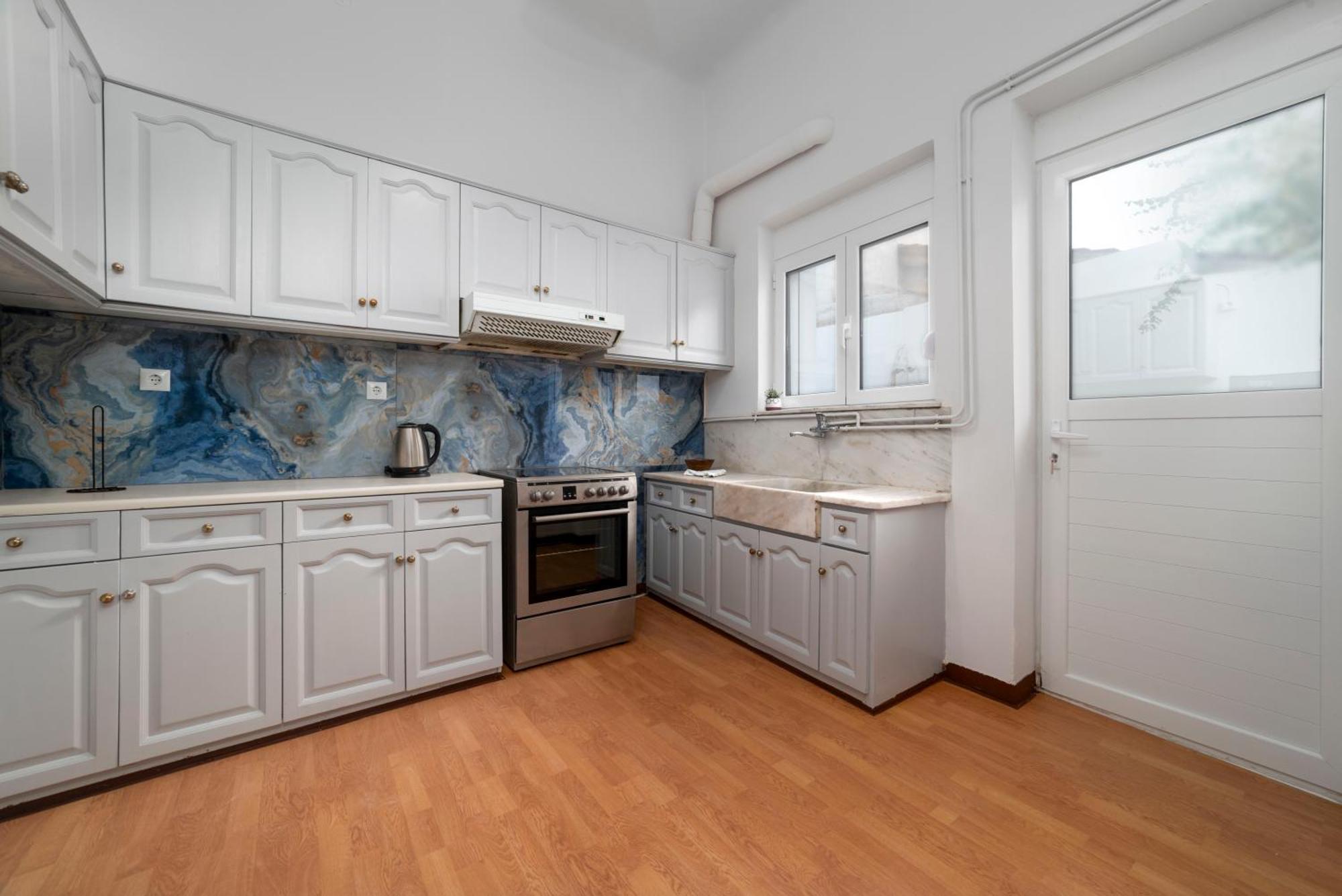 Thissio Getaway 2Ba Next To Athens Ancient Market Экстерьер фото