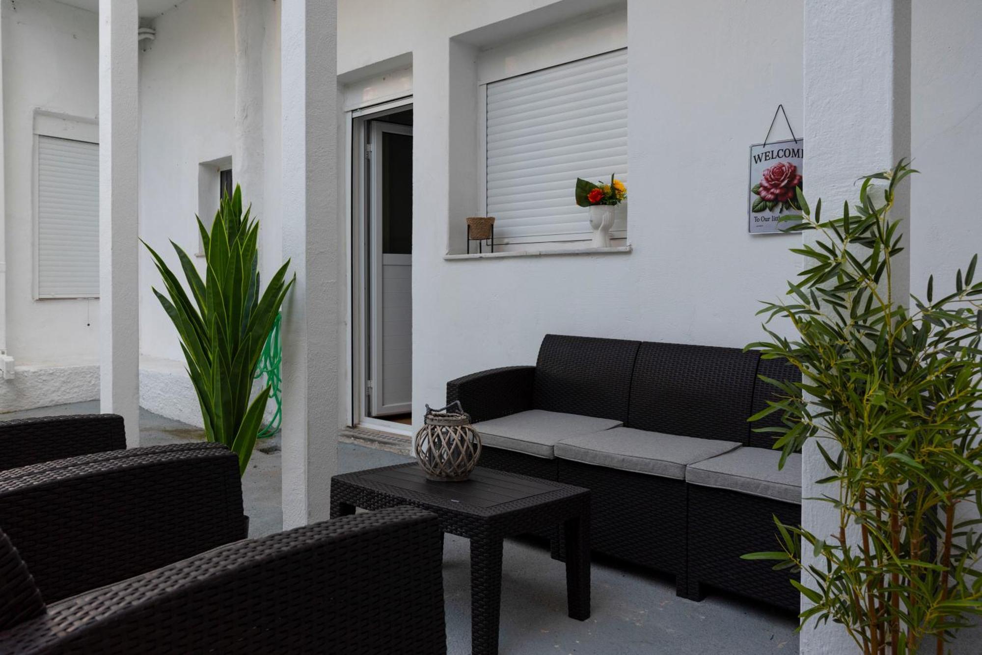 Thissio Getaway 2Ba Next To Athens Ancient Market Экстерьер фото